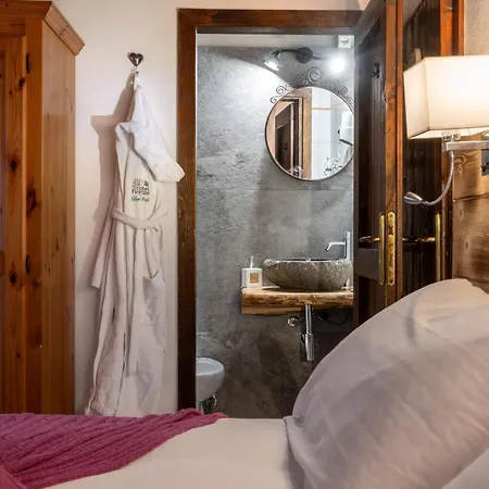 Rifugio Del Firenze Ninfa Affittacamere 3*